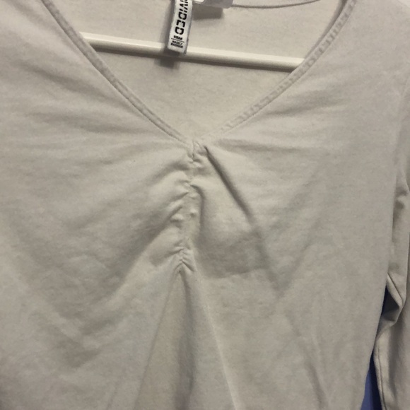 White Ruched V-Neck Top - Picture 2 of 2